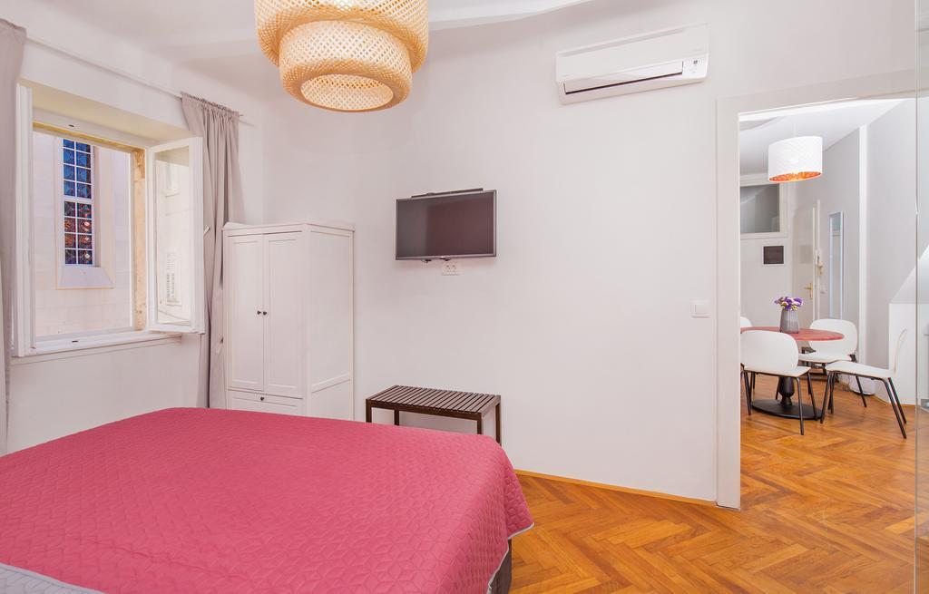 Dox Apartment *